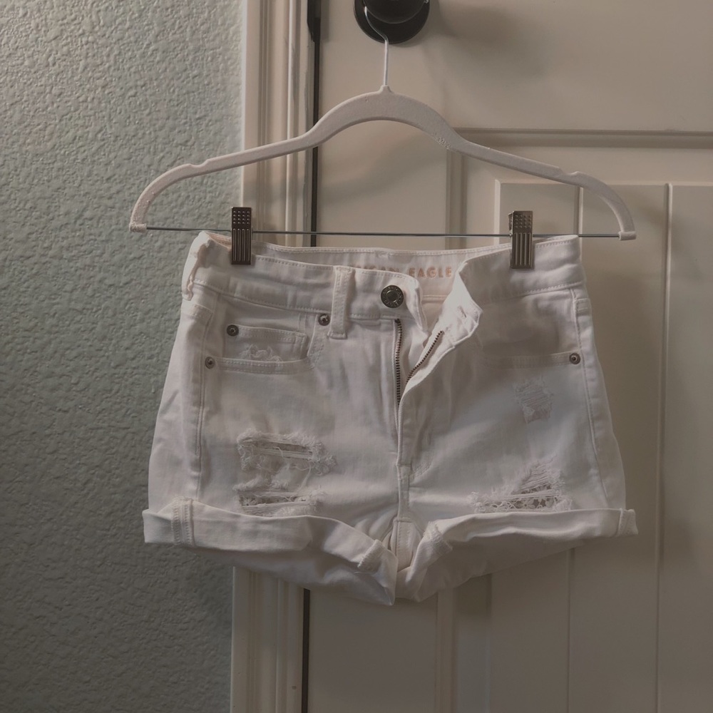 NEVER WORN AE shorts